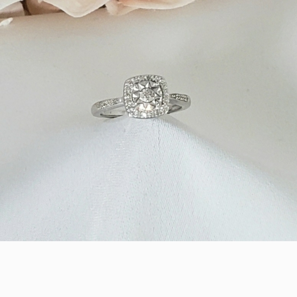 Dazzling Silver Halo Ring